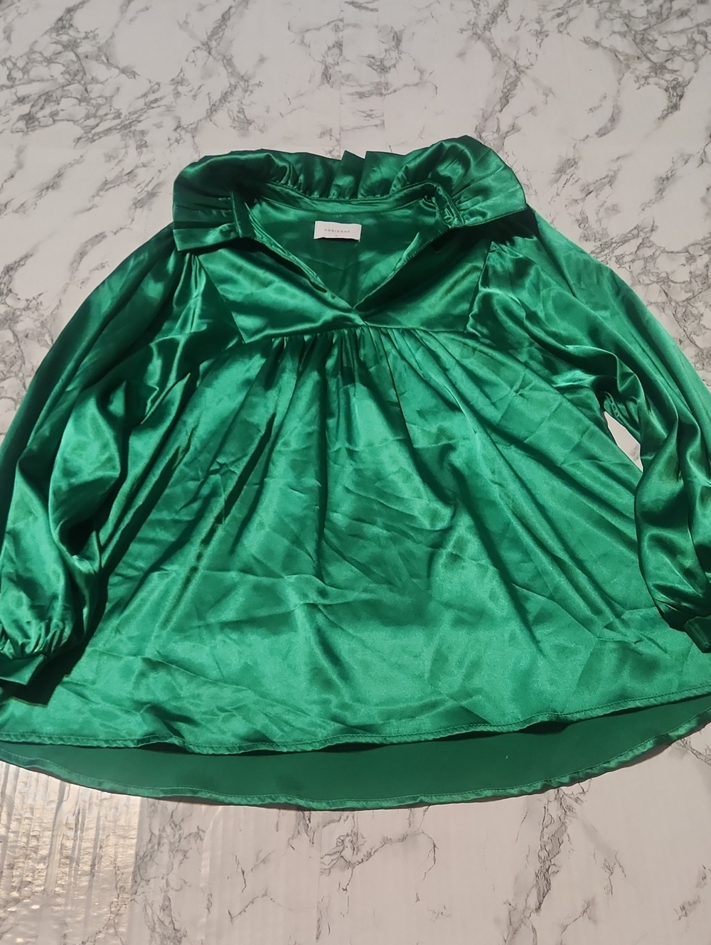 💘 Adrienne Boutique Emerald Satin V-Neck Blouse